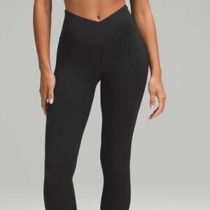 Lululemon v waist yoga pants